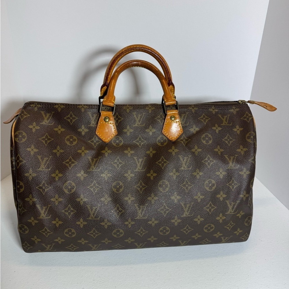 AUTHENTIC Louis Vuitton Brown Monogram Speedy 40